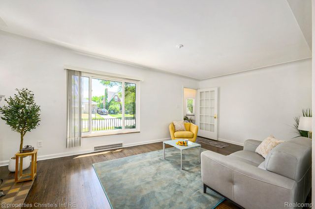 18661 Stoepel Street, Detroit, MI 48221