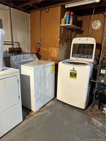 280 Lighthouse Road, New Haven, CT 06512