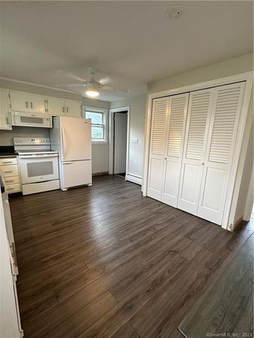 280 Lighthouse Road, New Haven, CT 06512