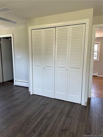 280 Lighthouse Road, New Haven, CT 06512