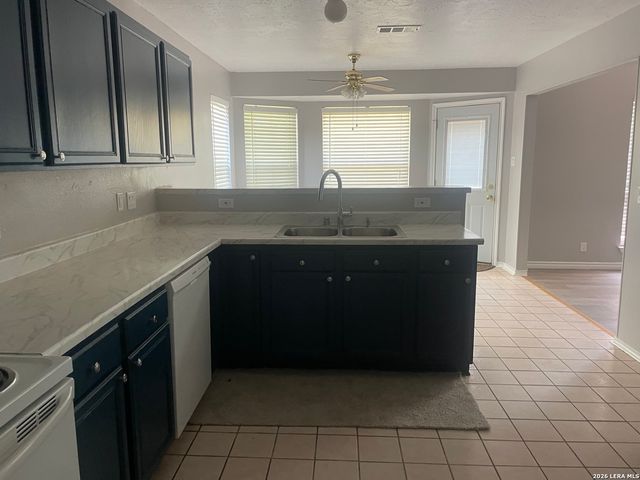 13119 FORUM RD, Universal City, TX 78148