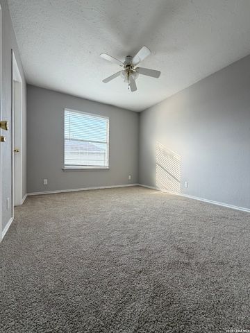 13119 FORUM RD, Universal City, TX 78148