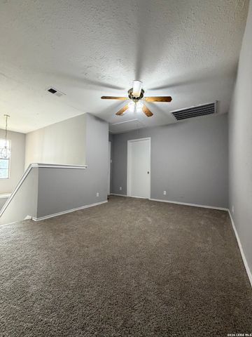 13119 FORUM RD, Universal City, TX 78148