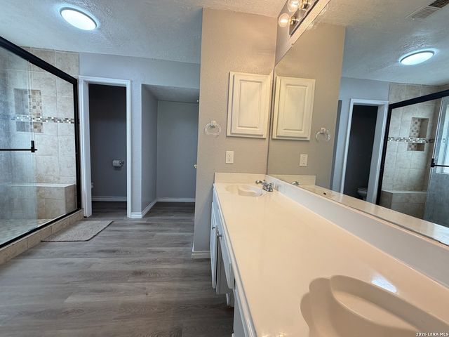 13119 FORUM RD, Universal City, TX 78148