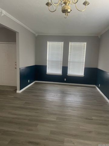 13119 FORUM RD, Universal City, TX 78148