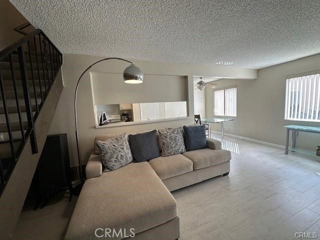 2070 Avenida Placida 3, Simi Valley, CA 93063