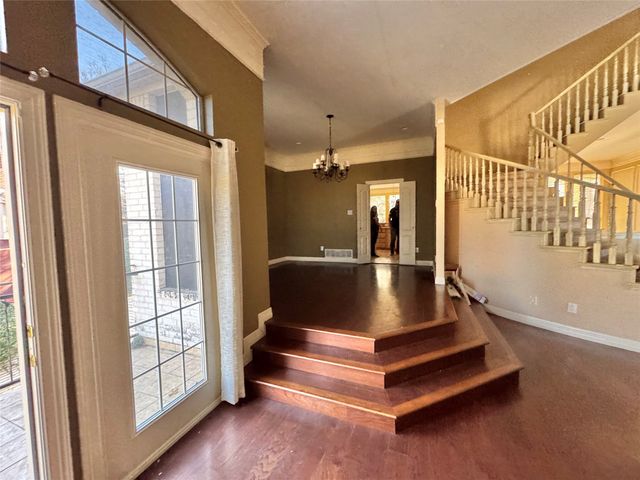 2717 Laurel Valley Lane, Arlington, TX 76006