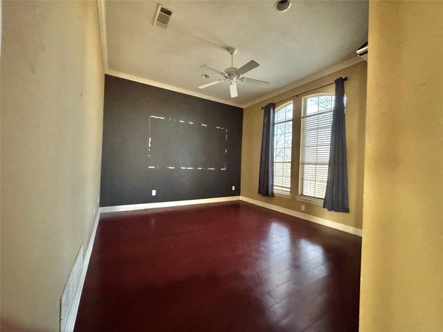 2717 Laurel Valley Lane, Arlington, TX 76006