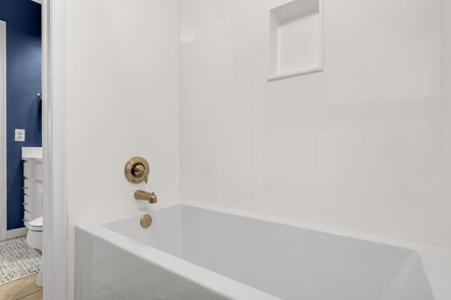 7924 35th Avenue N, Crystal, MN 55427