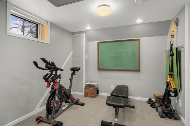 7924 35th Avenue N, Crystal, MN 55427