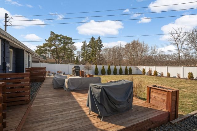 7924 35th Avenue N, Crystal, MN 55427