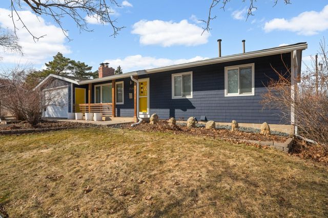 7924 35th Avenue N, Crystal, MN 55427