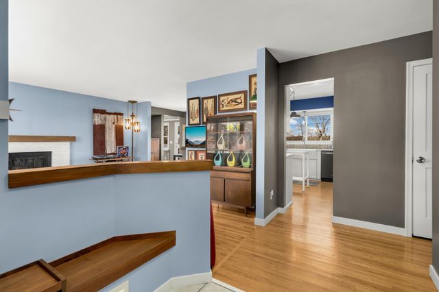 7924 35th Avenue N, Crystal, MN 55427