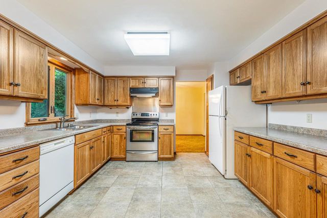 2101 N BIRCHWOOD AVENUE, Appleton, WI 54914