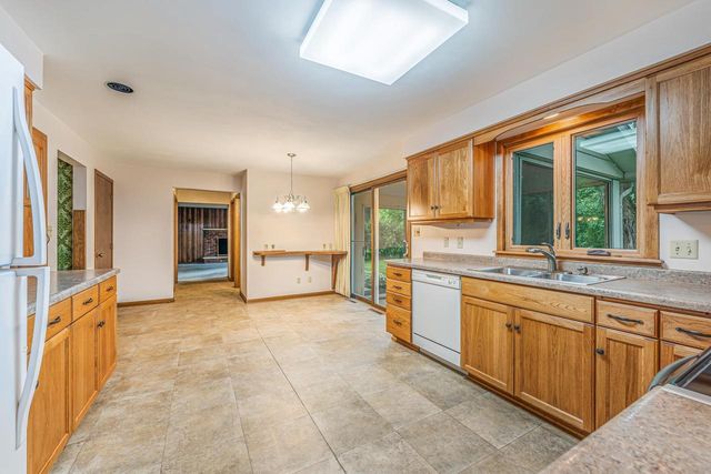 2101 N BIRCHWOOD AVENUE, Appleton, WI 54914
