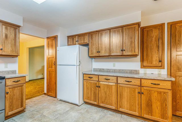 2101 N BIRCHWOOD AVENUE, Appleton, WI 54914