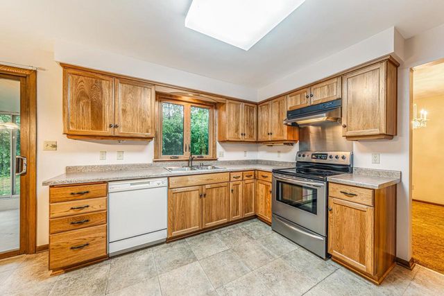 2101 N BIRCHWOOD AVENUE, Appleton, WI 54914