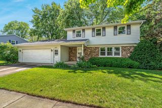 2101 N BIRCHWOOD AVENUE, Appleton, WI 54914