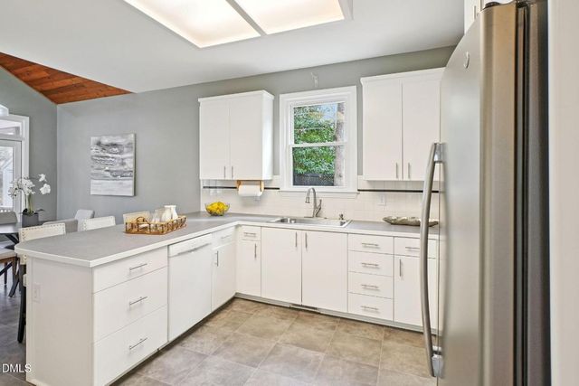 800 Bromley Way, Raleigh, NC 27615