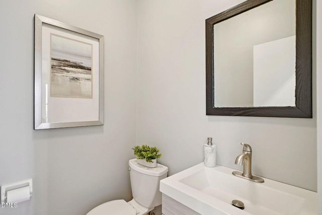 800 Bromley Way, Raleigh, NC 27615