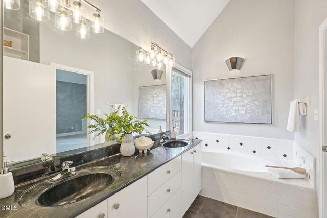 800 Bromley Way, Raleigh, NC 27615