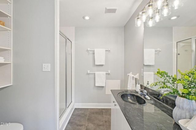 800 Bromley Way, Raleigh, NC 27615