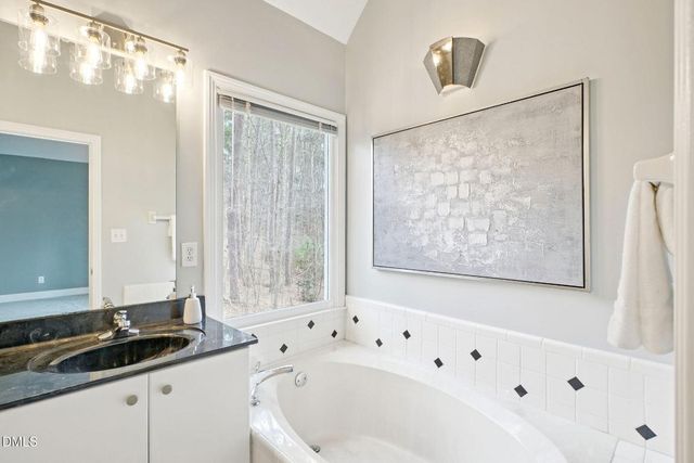 800 Bromley Way, Raleigh, NC 27615