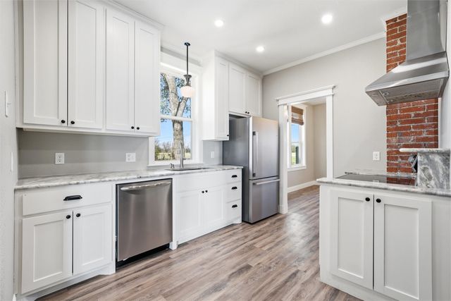 3801 S 4th Street, Waco, TX 76706