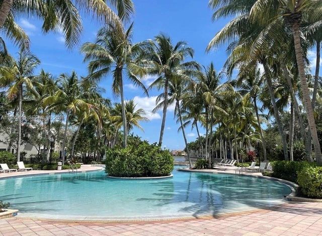 12450 NW 32nd Mnr 1250, Sunrise, FL 33323