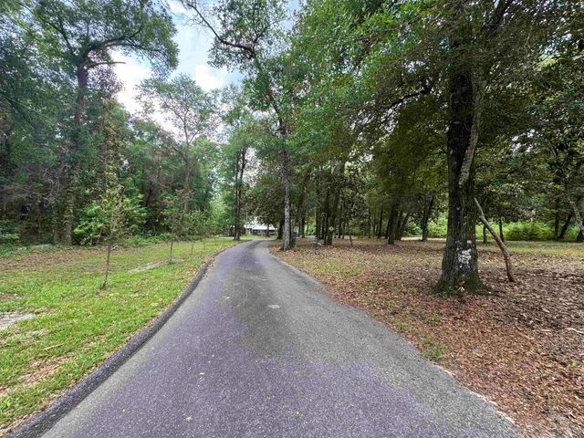 39 WIREGRASS Lane, Quincy, FL 32351