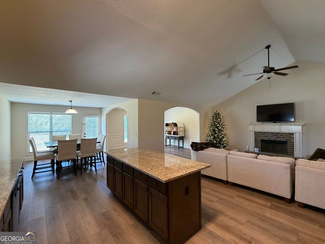 2028 Highway 211 NE, Statham, GA 30666