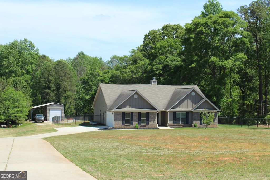 2028 Highway 211 NE, Statham, GA 30666