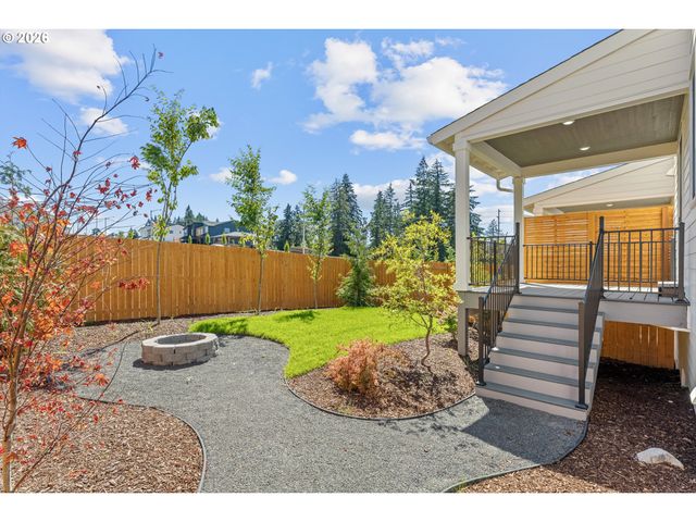 16071 Serres Farms Way, Oregon City, OR 97045