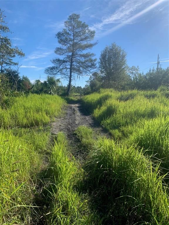 2701 METRO DRIVE, Ruskin, FL 33570