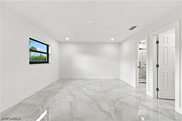3055 53rd ST SW, Naples, FL 34116