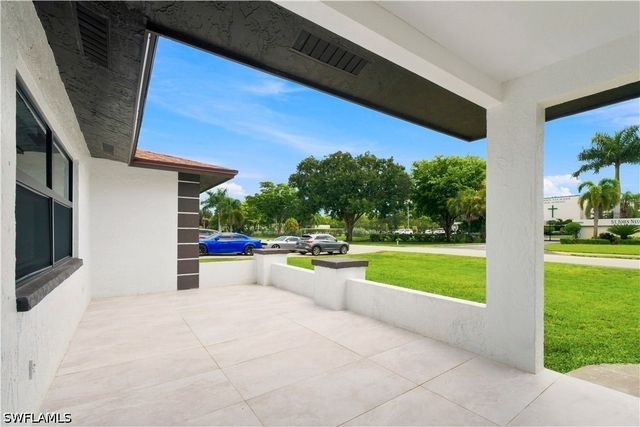 3055 53rd ST SW, Naples, FL 34116