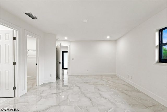 3055 53rd ST SW, Naples, FL 34116