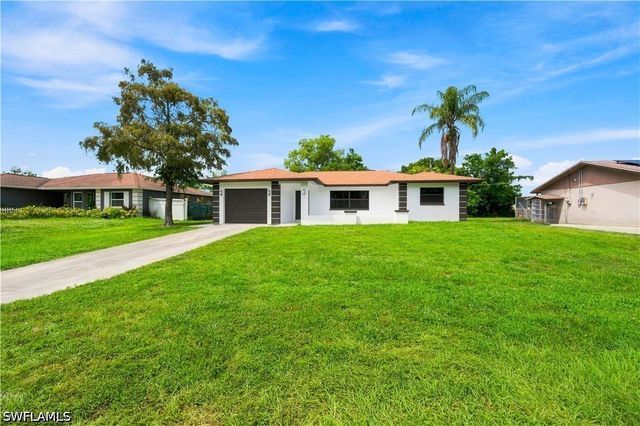 3055 53rd ST SW, Naples, FL 34116