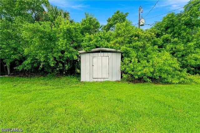 3055 53rd ST SW, Naples, FL 34116