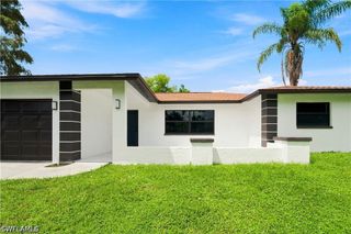 3055 53rd ST SW, Naples, FL 34116
