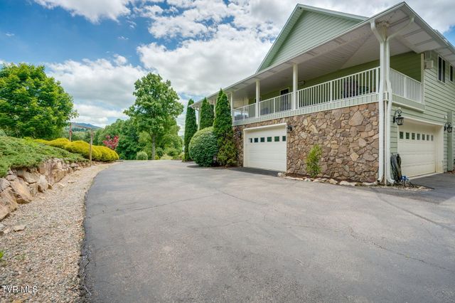 1008 Holly Meadow Road, Mountain City, TN 37683