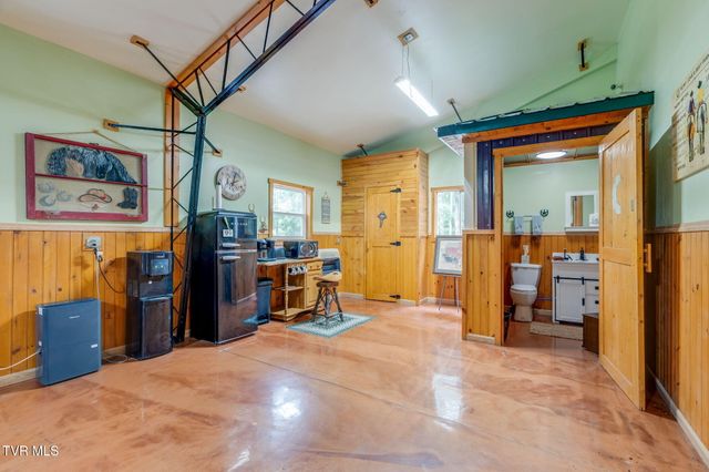 1008 Holly Meadow Road, Mountain City, TN 37683