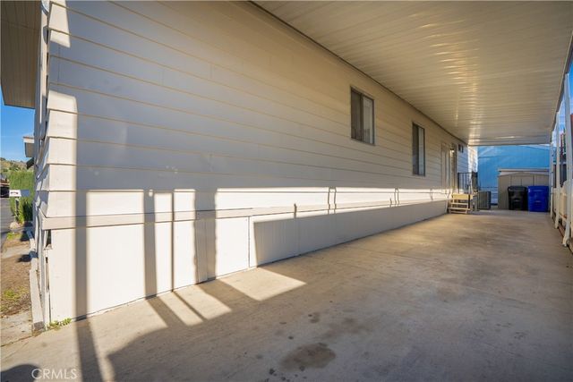 20401 Soledad Canyon, Canyon Country, CA 91351