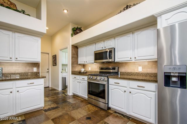 11282 S SAN ROBERTO Drive, Goodyear, AZ 85338