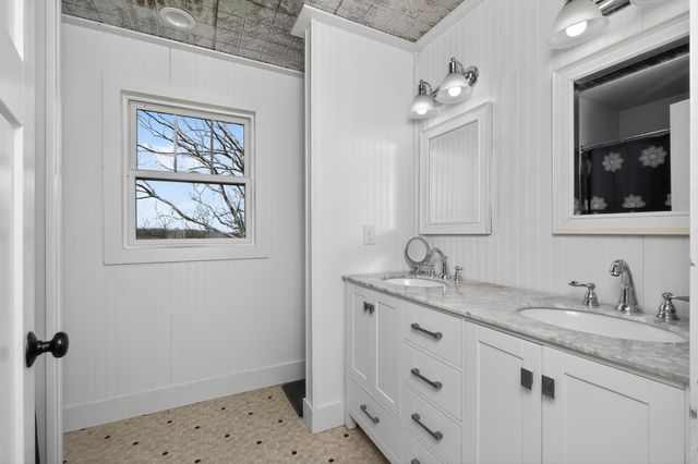 7435 Warsaw Road, Dry Ridge, KY 41035