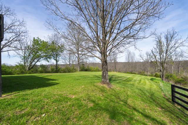 7435 Warsaw Road, Dry Ridge, KY 41035