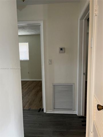 2420 NW 64th Ter, Sunrise, FL 33313