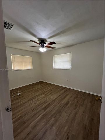 2420 NW 64th Ter, Sunrise, FL 33313