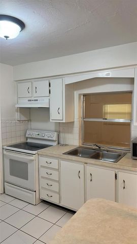 2420 NW 64th Ter, Sunrise, FL 33313