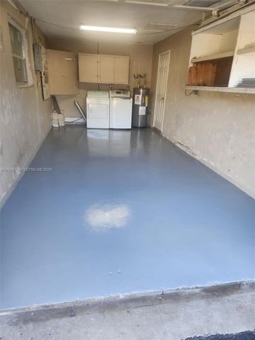 2420 NW 64th Ter, Sunrise, FL 33313